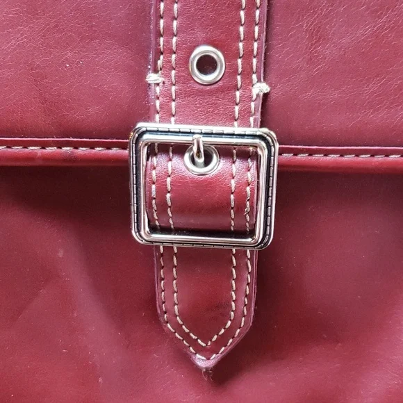 LIZ CLAIBORNE Shoulder Organizer Pockets Bag Red / Plaid Faux Leather - Picture 4 of 12